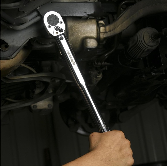 1/2" Drive Click Torque Wrench - Black - Picture 10 of 10